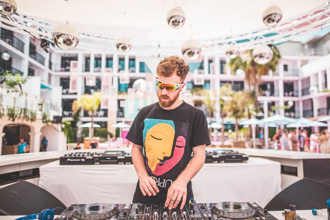 DJ Danny Beck al Lovely Laura Ibiza Rocks Hotel Pool Party nel 2019-min