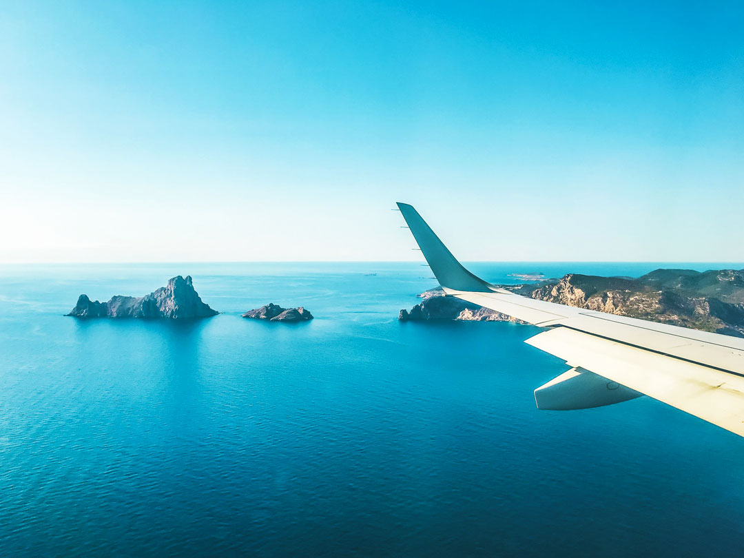 Flights Get the best price with SkyScanner Rocks