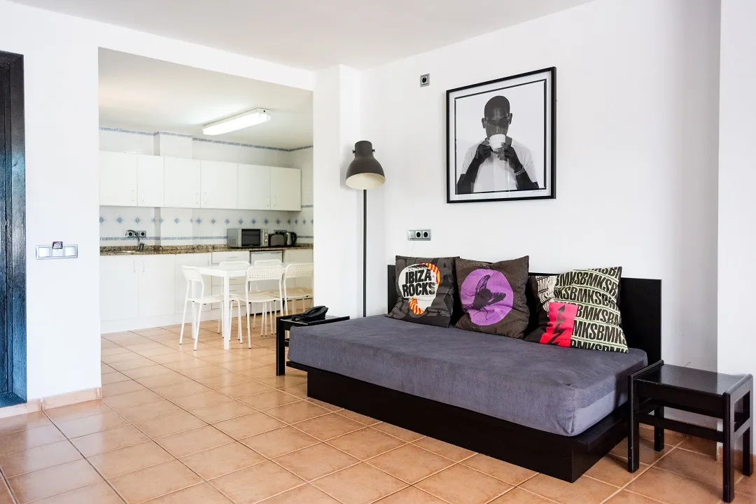 2 bed apartment kitchen