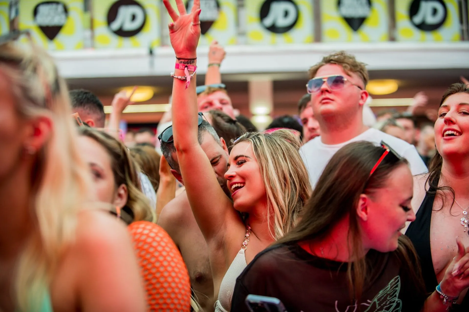 Becky Hill You Me Us Pool Party Ibiza Rocks (3)