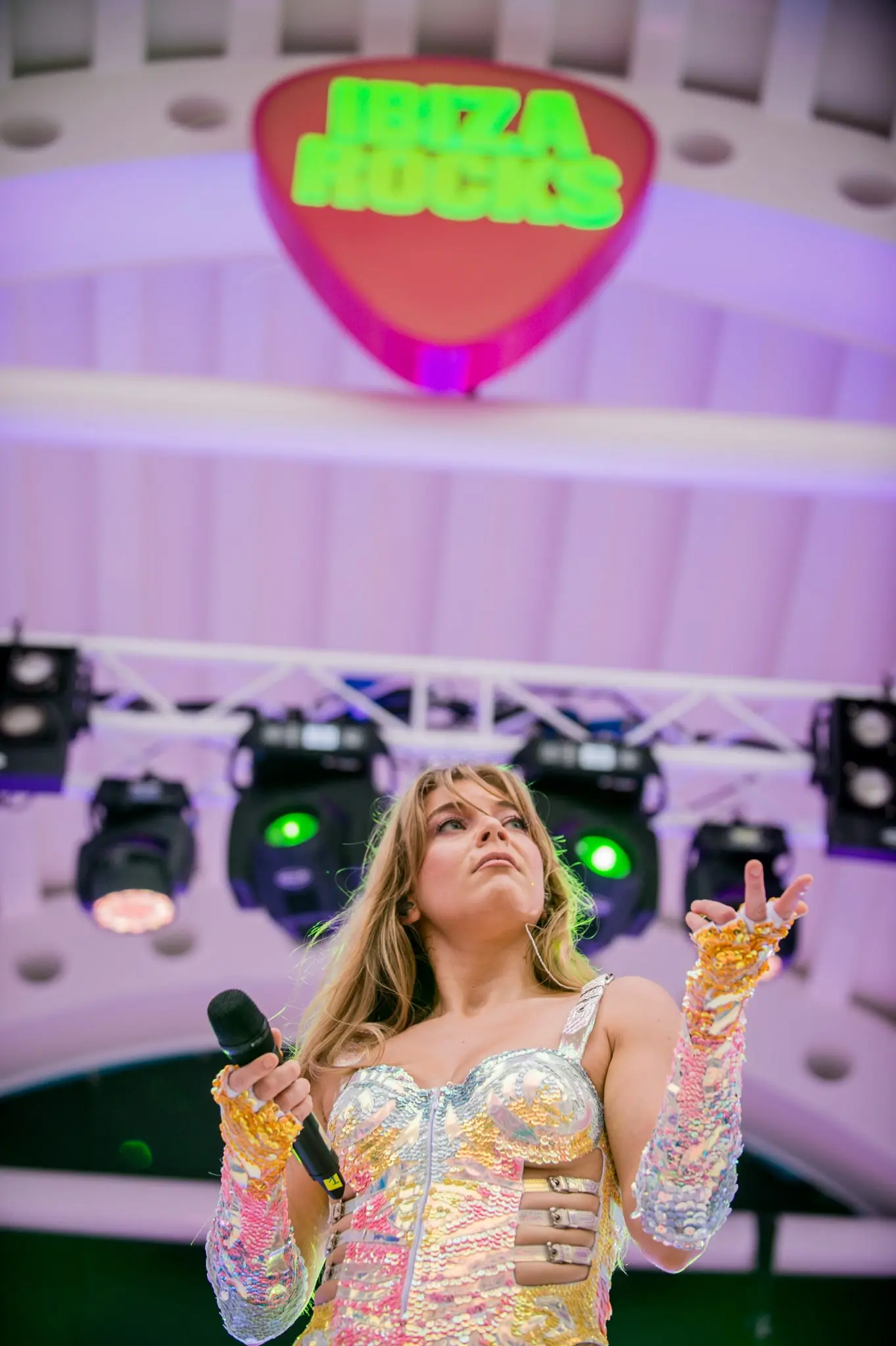 Becky Hill You Me Us Pool Party Ibiza Rocks (4)
