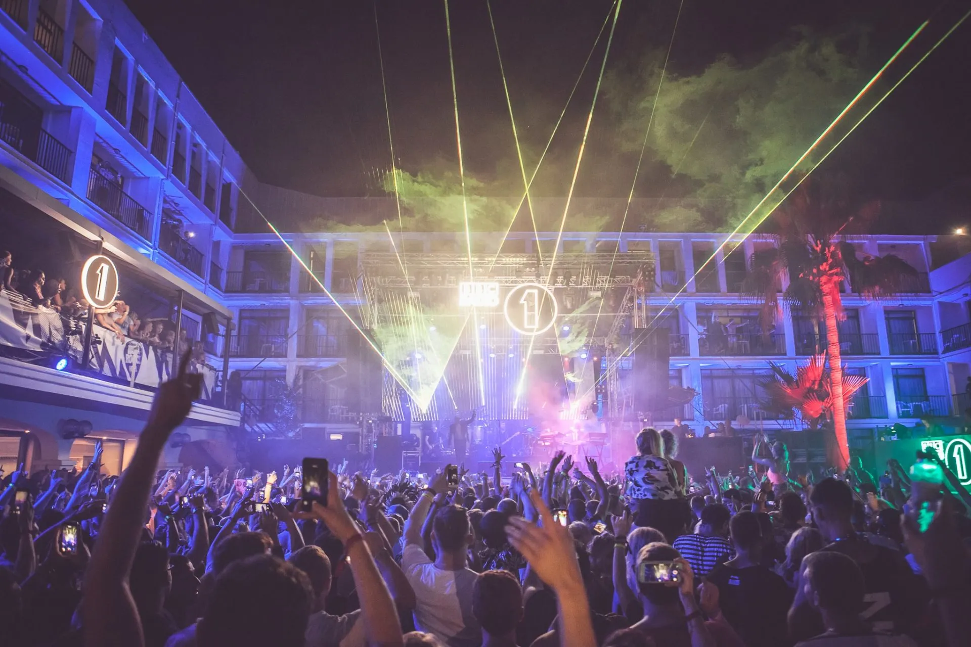 Faithless Radio 1 Ibiza Rocks 2015