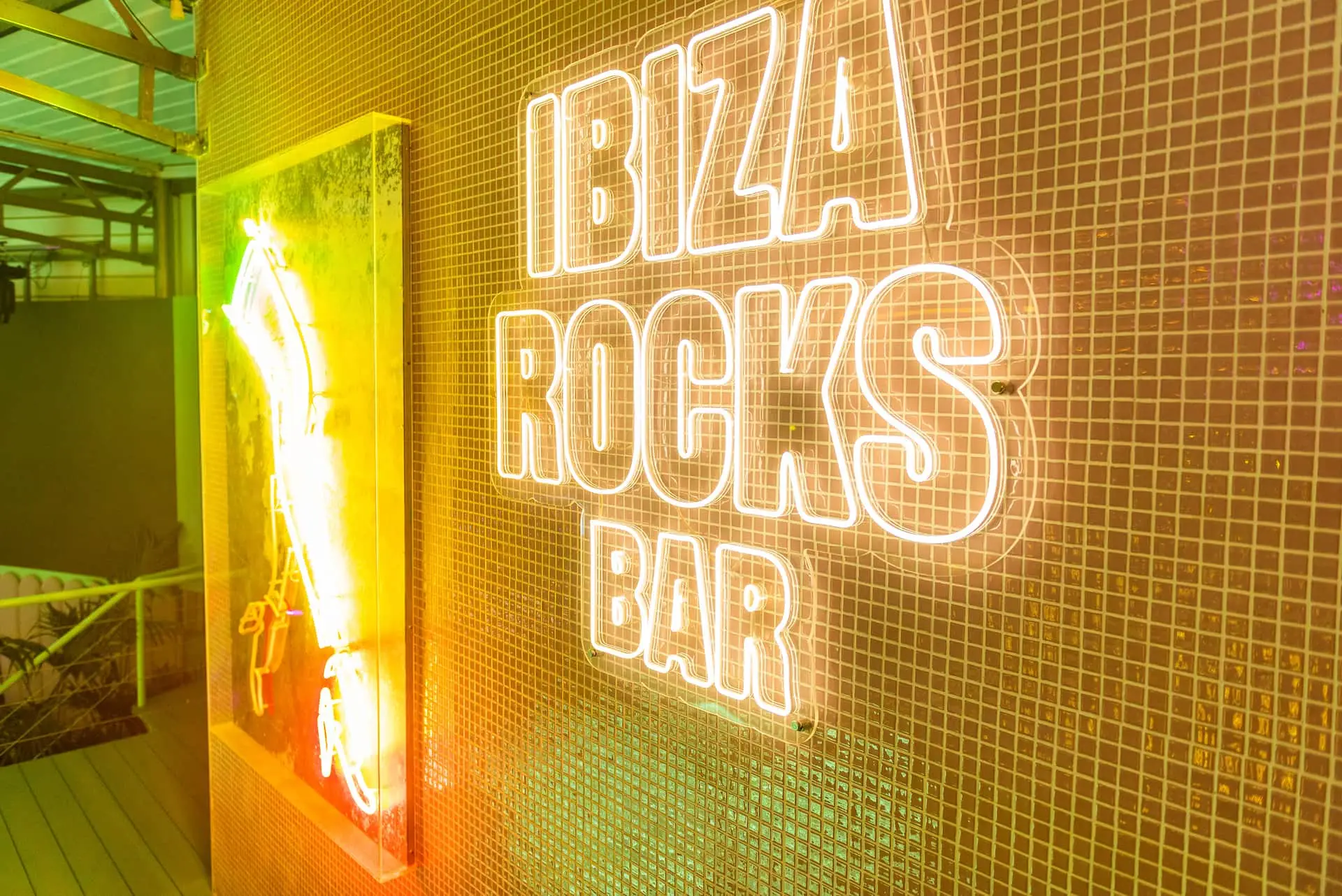 Ibiza-Rocks-Bar_Sofia-Gomez-Fonzo-353