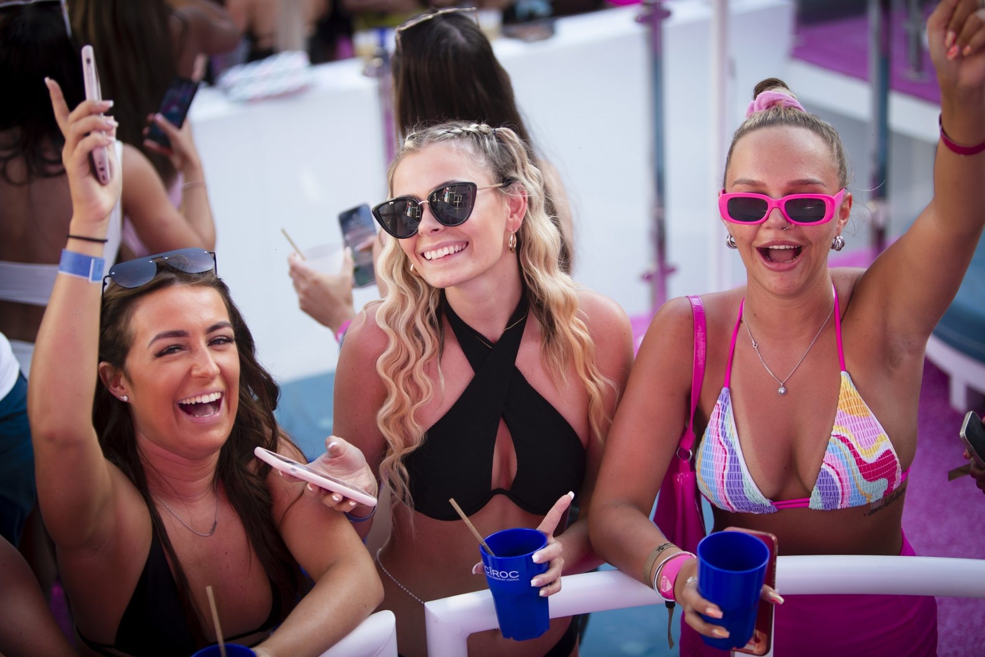 Tom Zanetti Fiesta en la piscina Ibiza Rocks