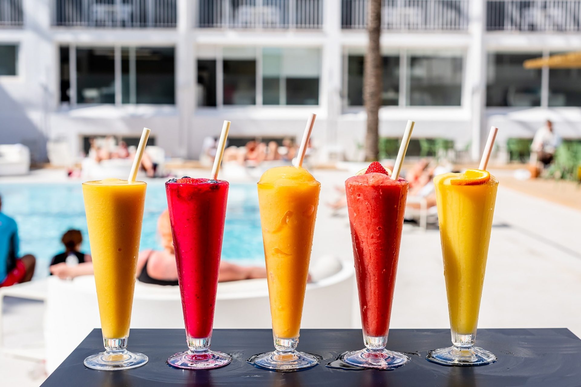 Ibiza Rocks Hôtel | Cocktail Daquiri à la piscine Chill Out | Nourriture et boissons | Ibiza Rocks 2023