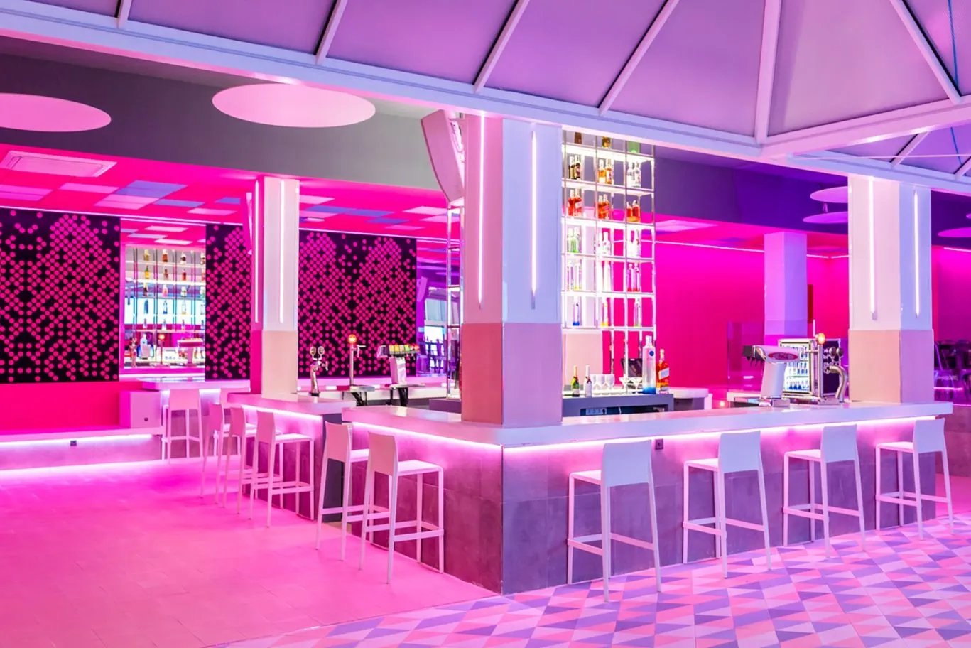 Ibiza Rocks Hotel | CCentral Bar | Food & Drink | Ibiza Rocks 2023