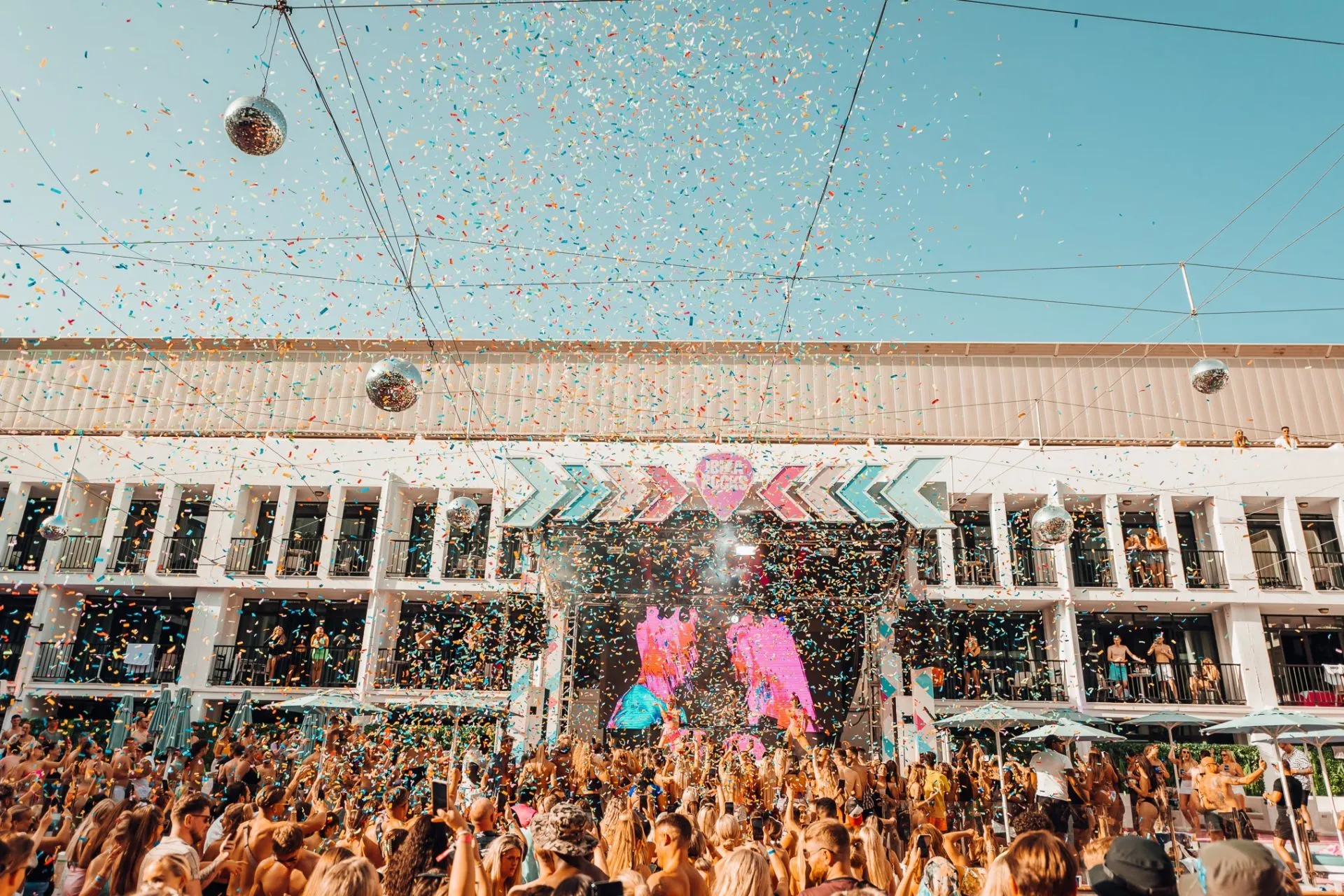 LoveJuice Playground Ibiza Rocks Pool Party 2023 (1)