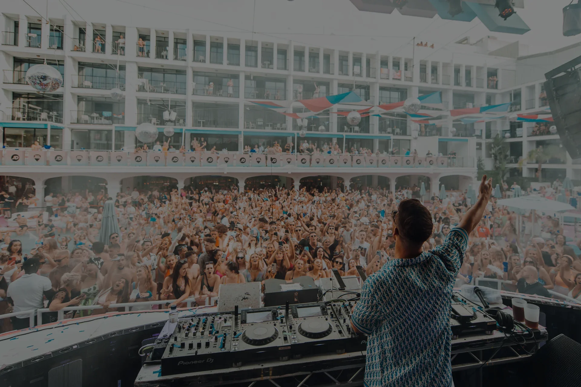 Joel-Corry-on-Stage-at-Pool-Party-Ibiza-Rocks-Hotel-1920×1280
