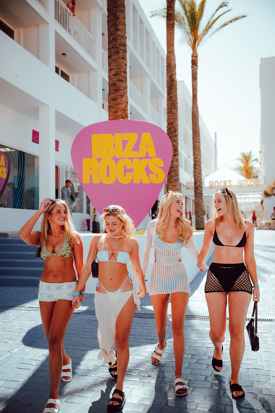 (c) Ibizarocks.com