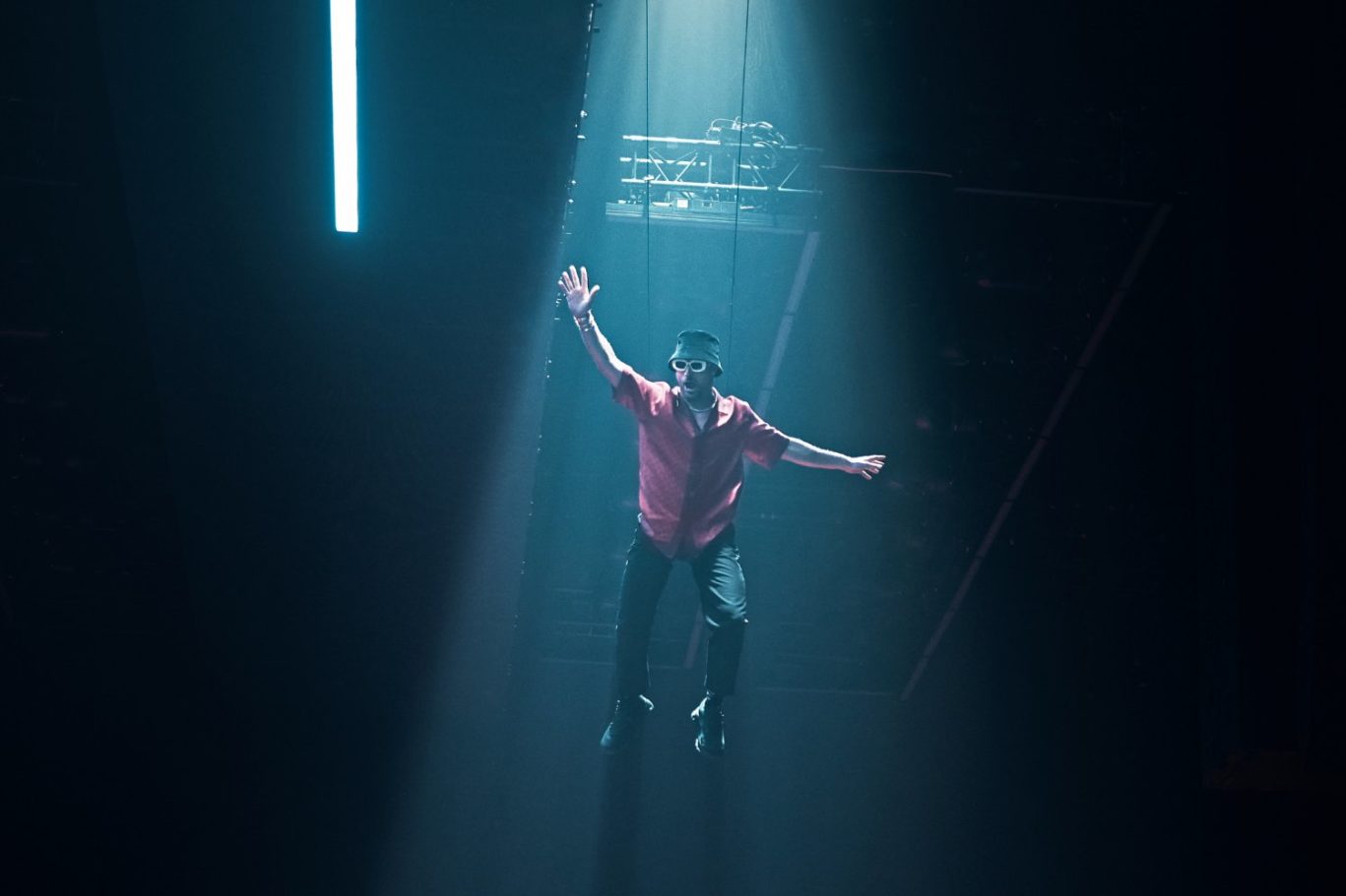 slideshow-1749739476