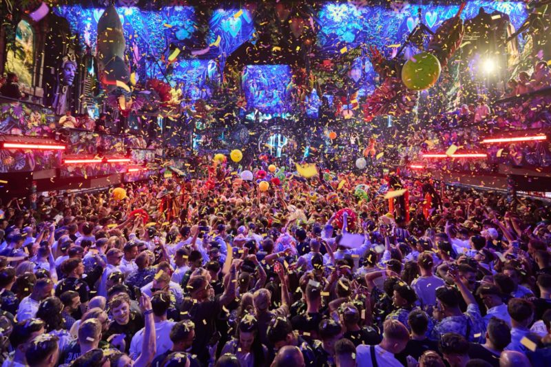 slideshow-1749771856