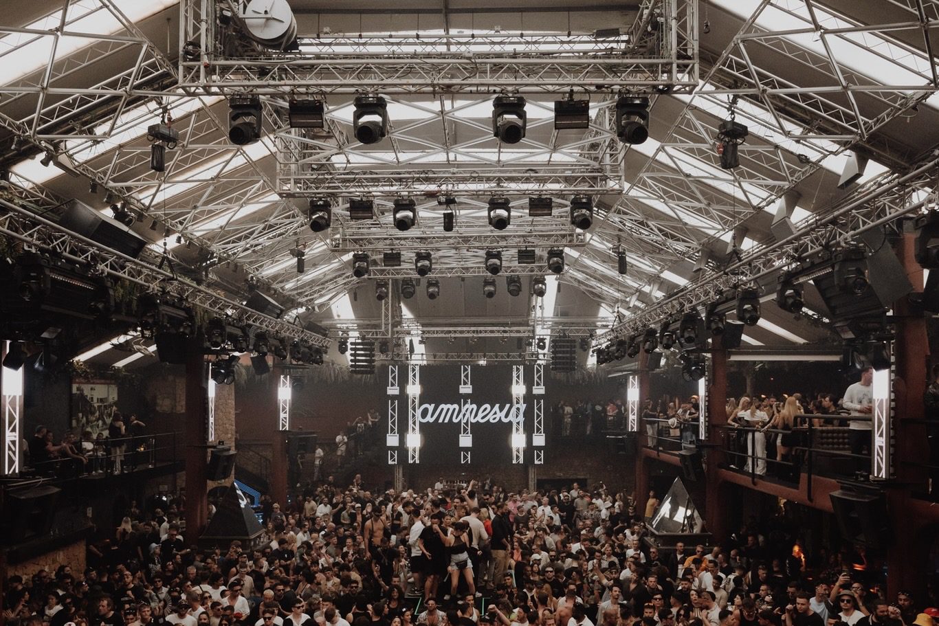 white-ibiza-club-calendar-amnesia-ibiza-metaforfosi-2024