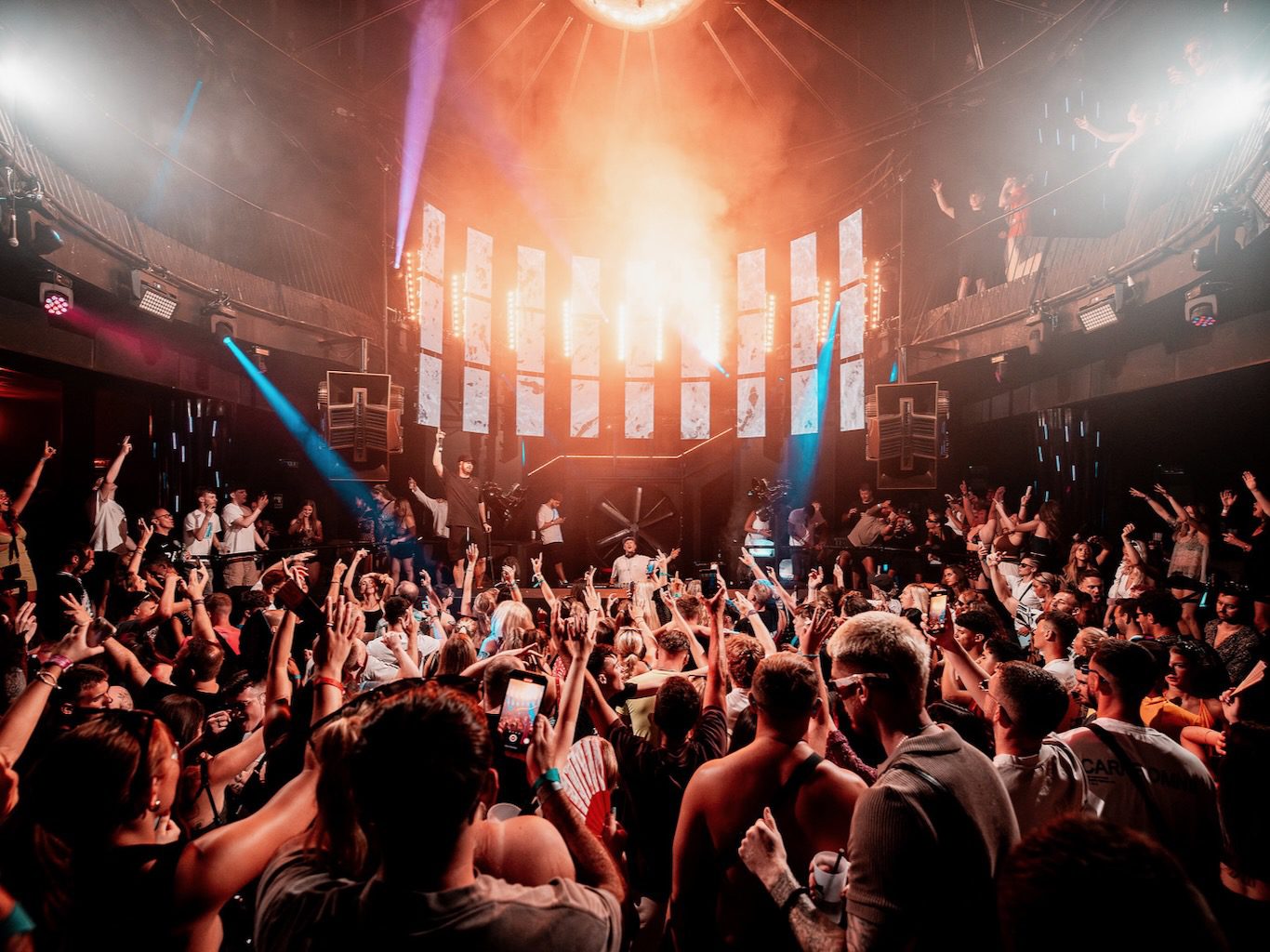 white-ibiza-clubbing-eden-ibiza-2025-01